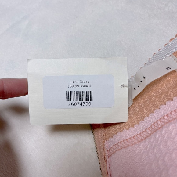 Luna Louisa Bandage Dress - Picture 8 of 10